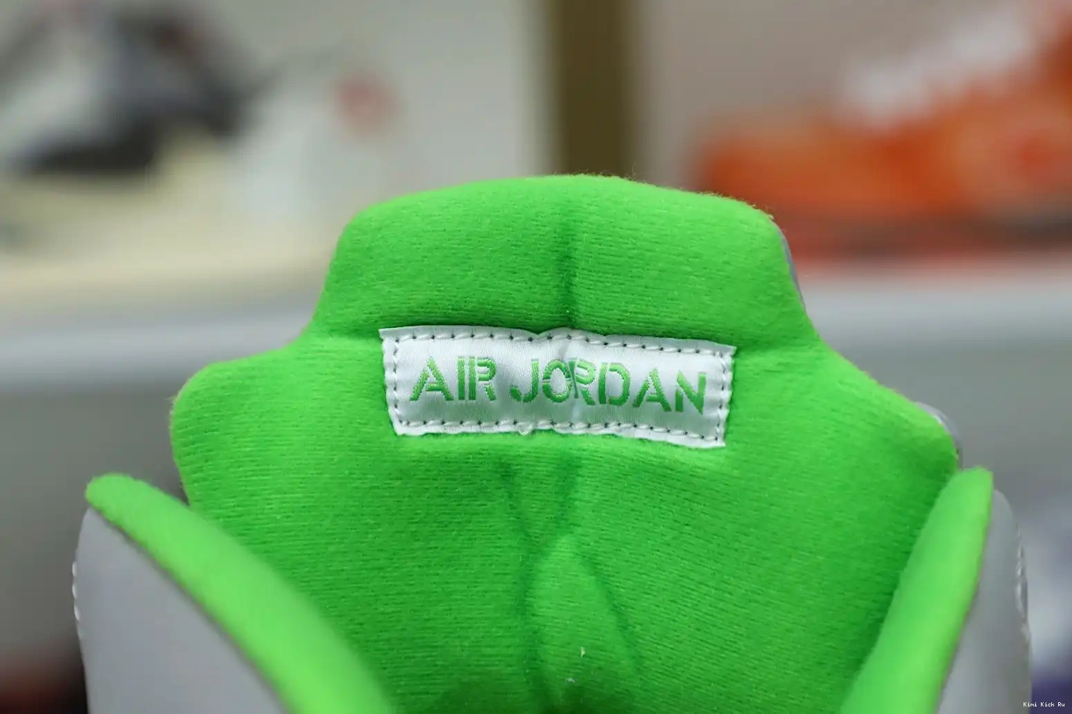 5 RETRO 2022 AIR 'GREEN JORDAN Kimikick BEAN' 0409